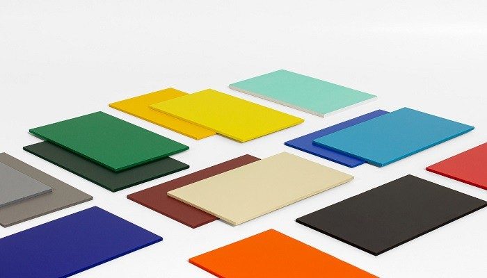 Guide des matériaux les plus compatibles avec le PVC expansé